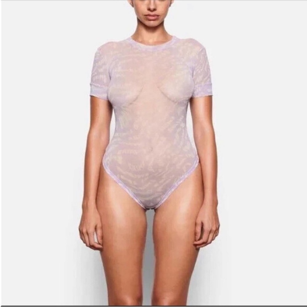 💖SKIMS Summer Sheers Mesh T-Shirts Bodysuit Lilac Swirl S